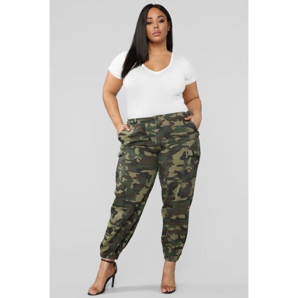 Fashion Nova Camo Cargo Joggers in Olive Green